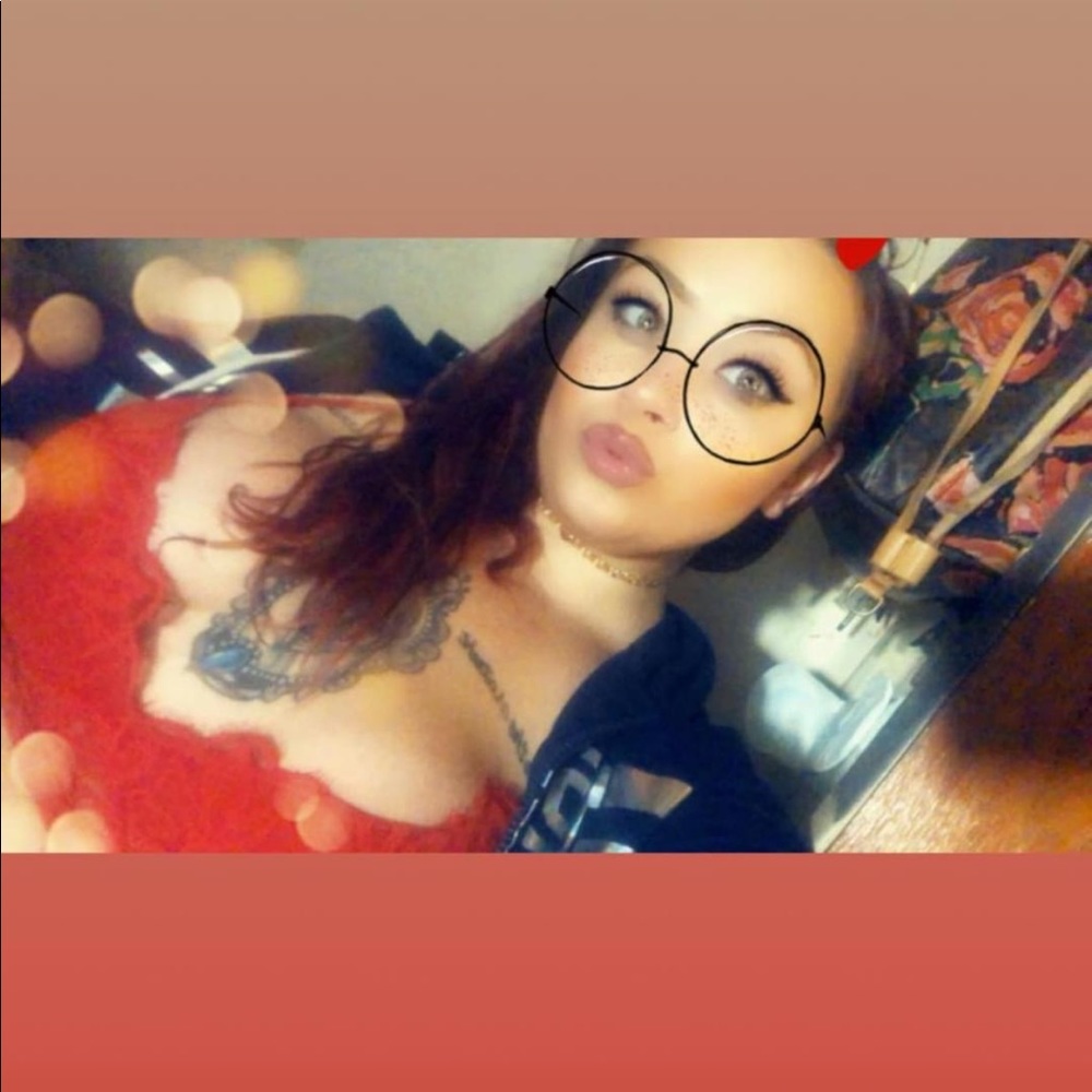 Meet your Posher, Skylar